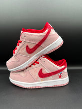 Load image into Gallery viewer, V-Day Dunks
