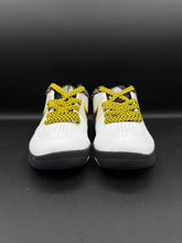 Load image into Gallery viewer, Kobe  IV Protro
