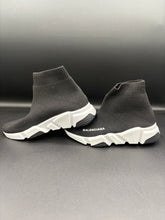 Load image into Gallery viewer, Balenciaga Trainer
