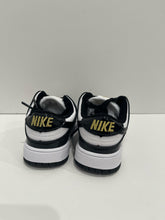 Load image into Gallery viewer, Find The BLACK STARS Dunks?
