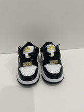 Load image into Gallery viewer, Find The BLACK STARS Dunks?
